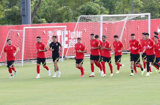 华体会hth-国足开练冲刺12强赛 八字方针：安全回归、全力抢分