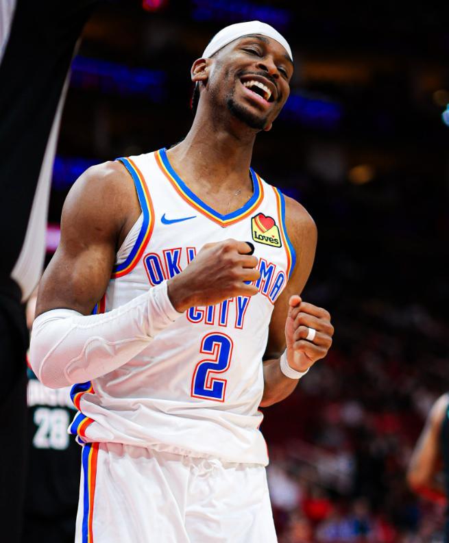 华体会hth-亚历山大20+10刷爆神迹，兰德尔32分带不动华子，雷霆擒狼夺8连胜