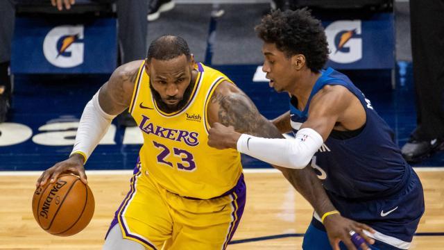 华体会官网-浓眉缺席詹皇扛起大梁 36岁他仍是紫金军团主心骨