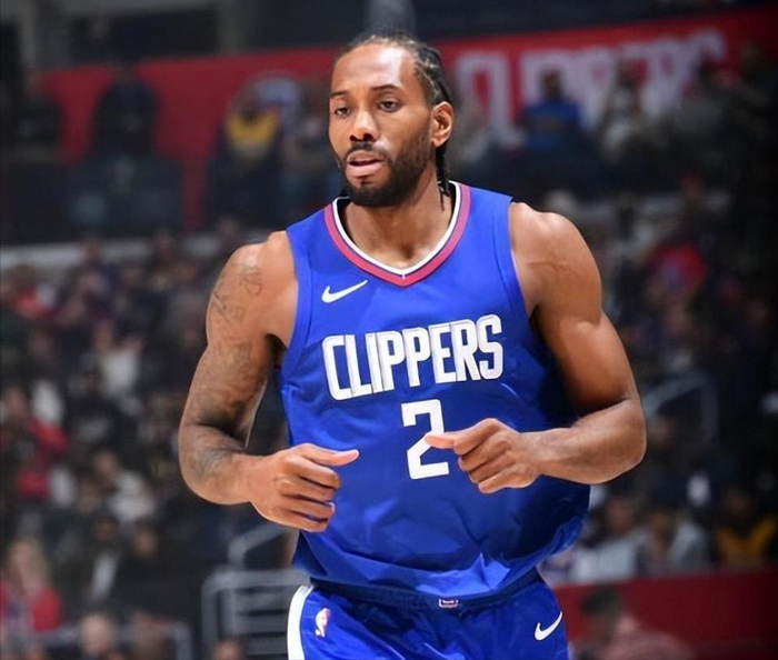 华体会app下载-再见快船！再见洛杉矶！伦纳德1换5交易曝光，网友：白菜价|小卡|选秀权|活塞|洛杉矶快船队|詹姆斯·哈登_新浪体育_新浪新闻